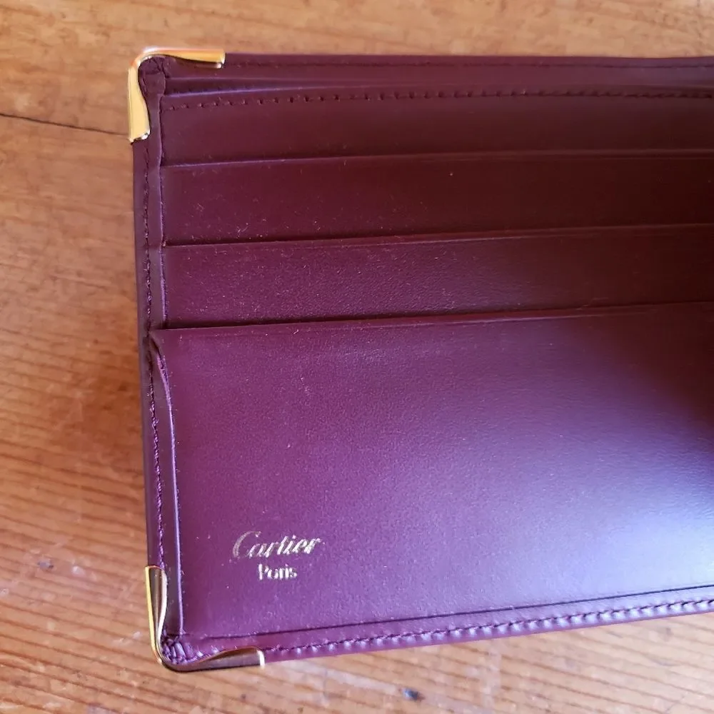 Cartier authentic must
